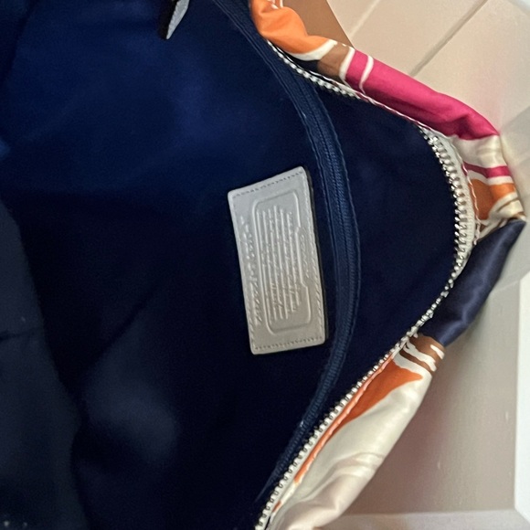 Coach Multicolor Signature Shoulder Bag - Picture 13 of 14